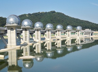 Revitalizace řeky Han v Yeoju Ipo-gu v Jižní Koreji.