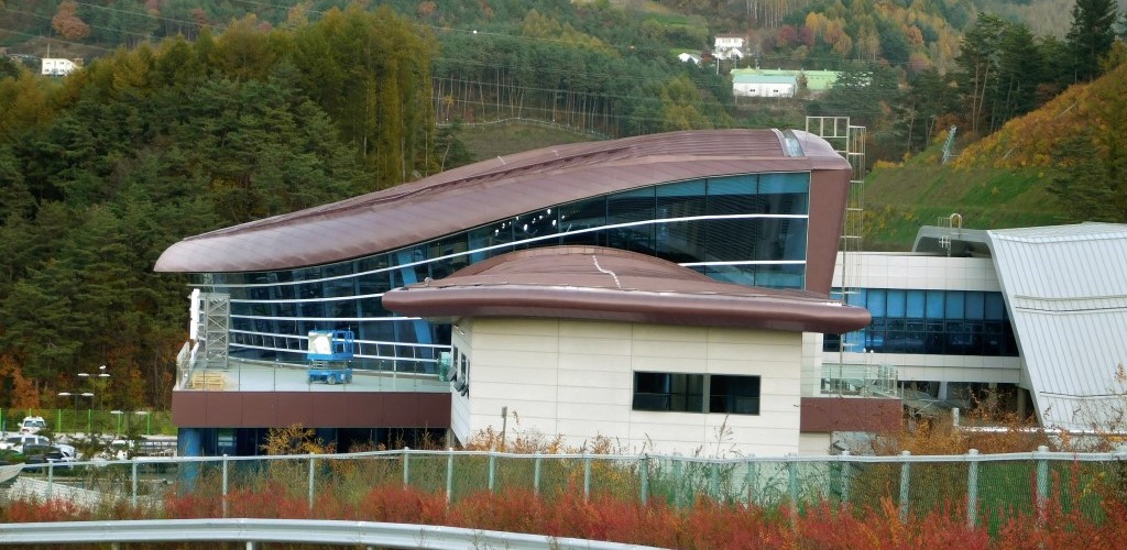 Train station South Korea with NedZink Nuance Red